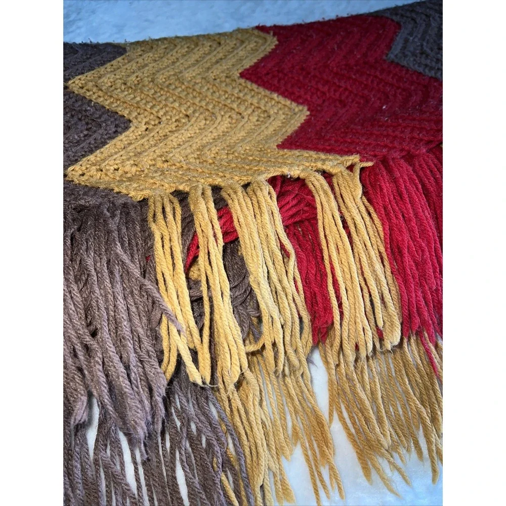 VINTAGE  Fringed ZIG ZAG Large 62